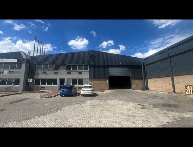 1,008M² WAREHOUSE TO LET IN ISANDO
